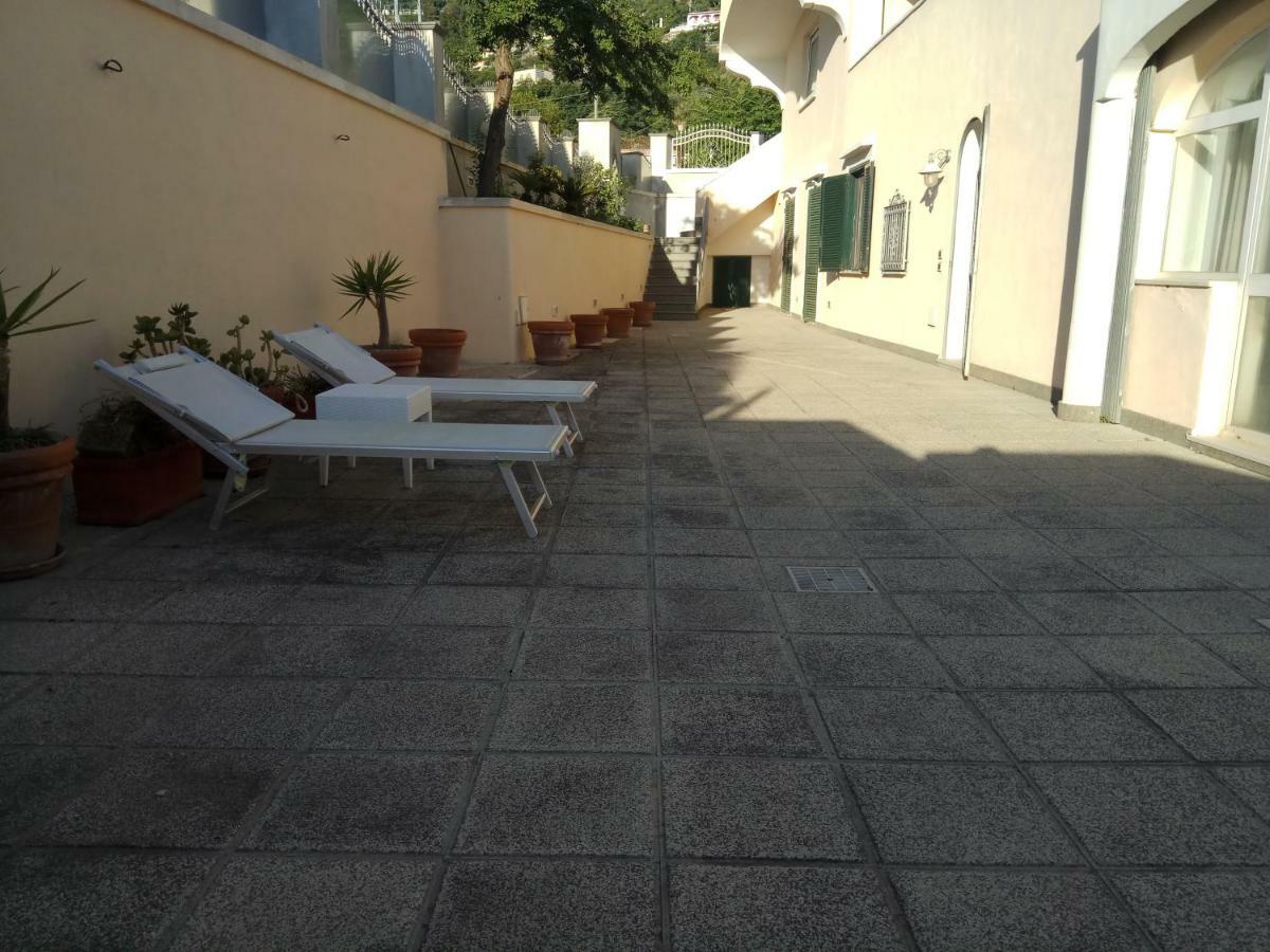 Villa Pithecusa Ischia Bagian luar foto